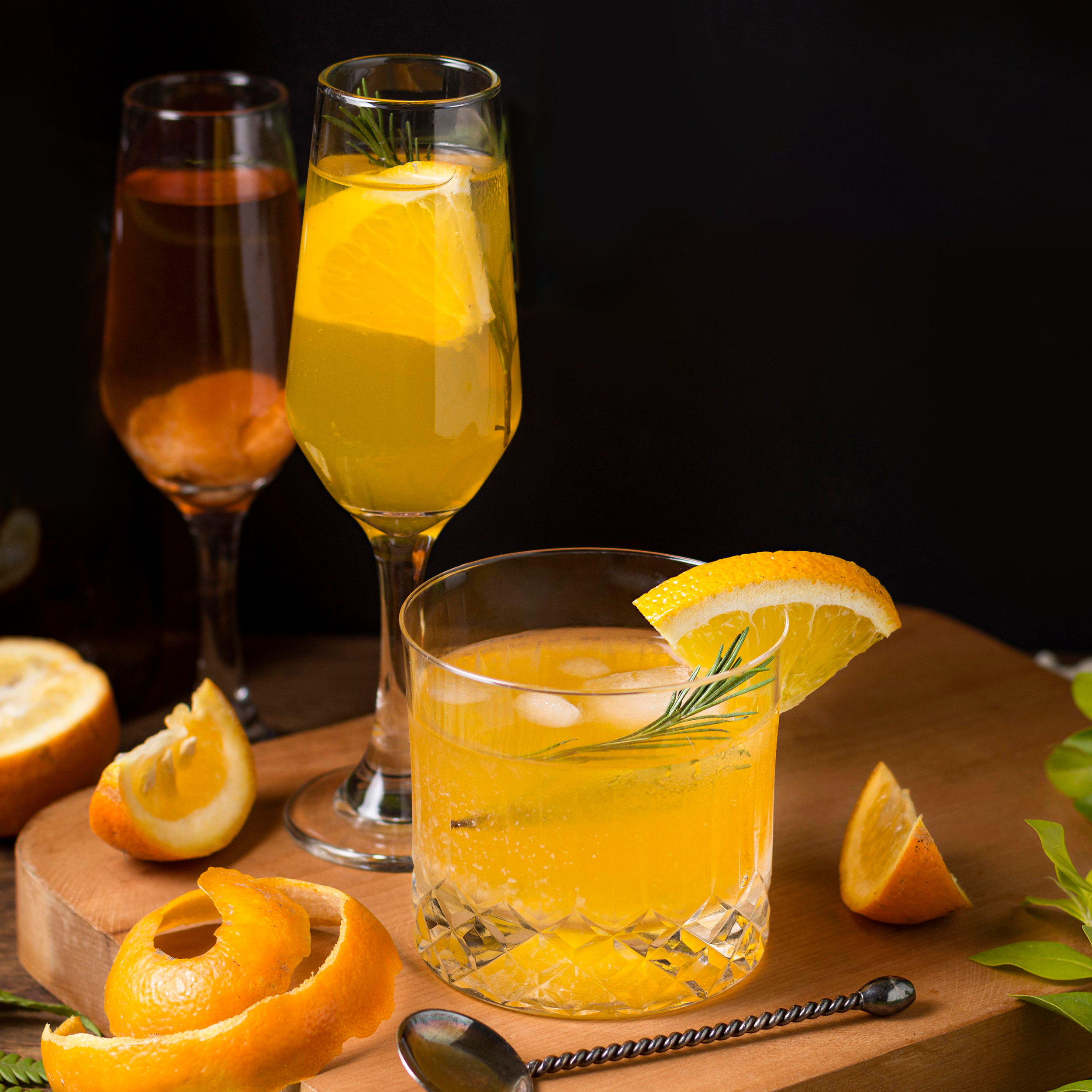 tre-laskande-spritzdrinkar-klassisk-limoncello-och-orange