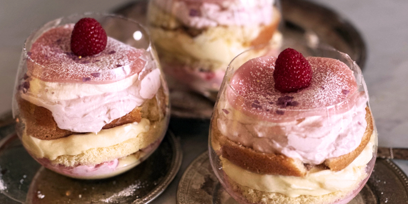 somrig-marsipantarta-i-portionsglas